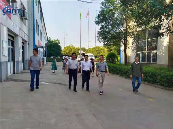 市工會(huì)、老城區(qū)工會(huì)蒞臨凱賓耐特廠參觀指導(dǎo)